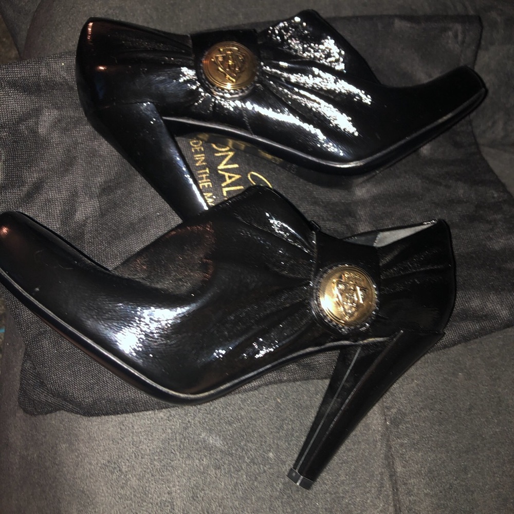 Gucci shoes